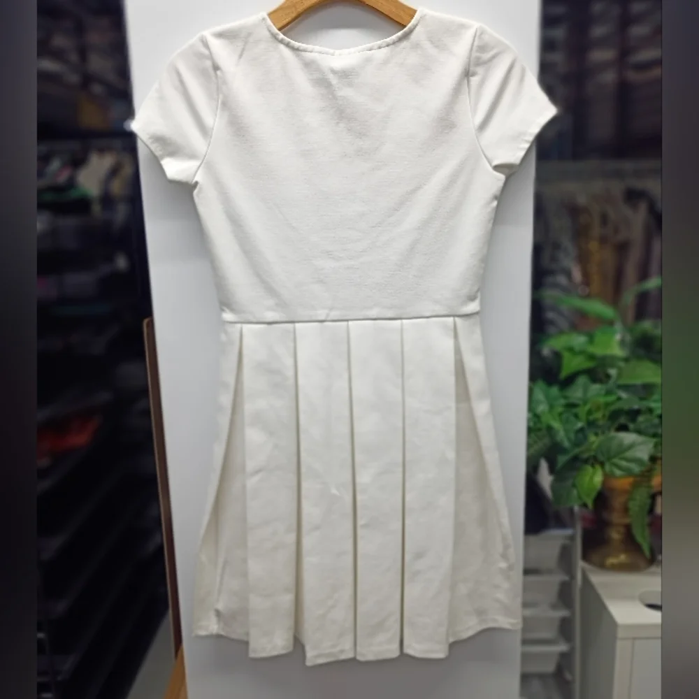 Ralph Lauren White Fit and Flare Pleated Dress - Picture 3 of 4